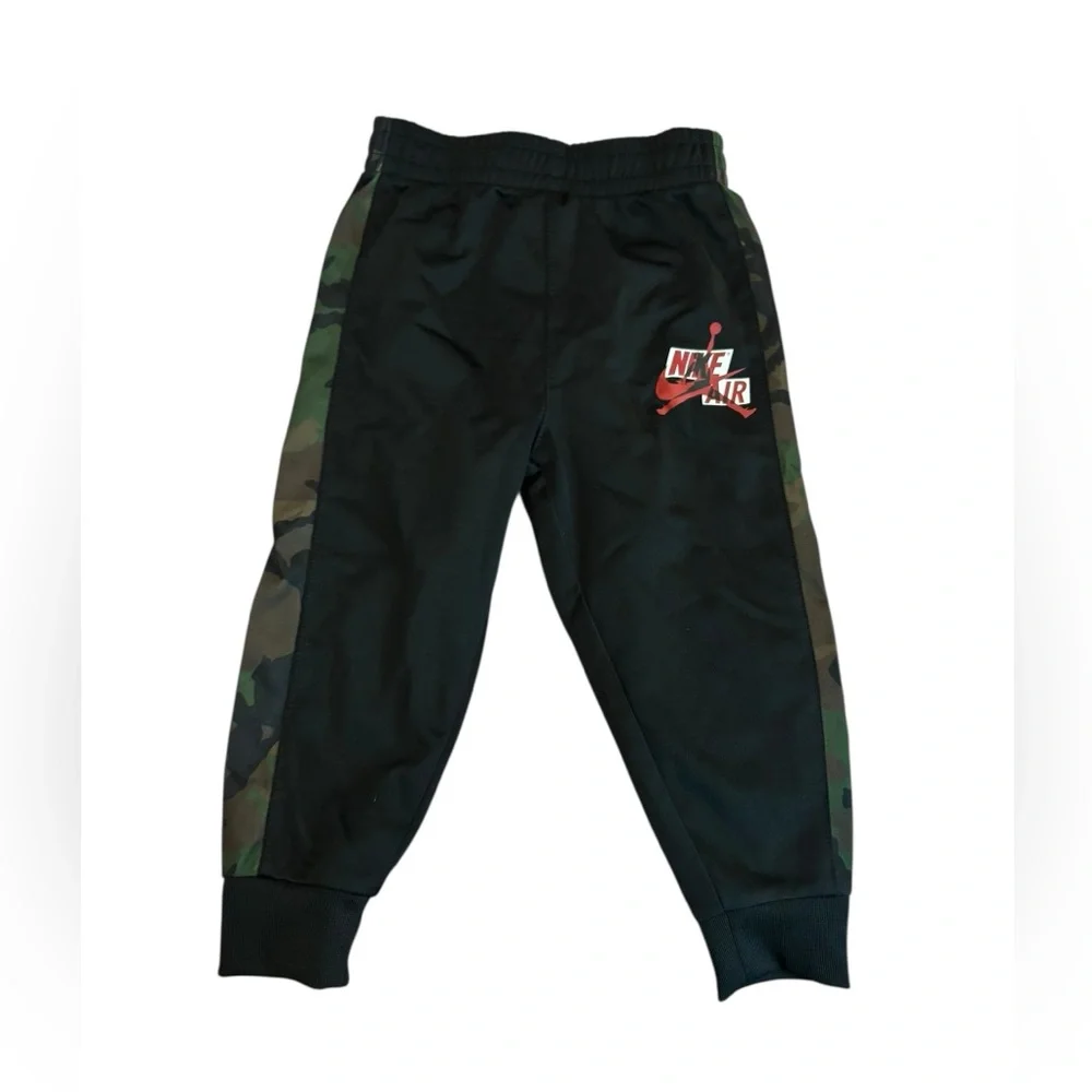 Nike Jordan | track jacket 18M pants set